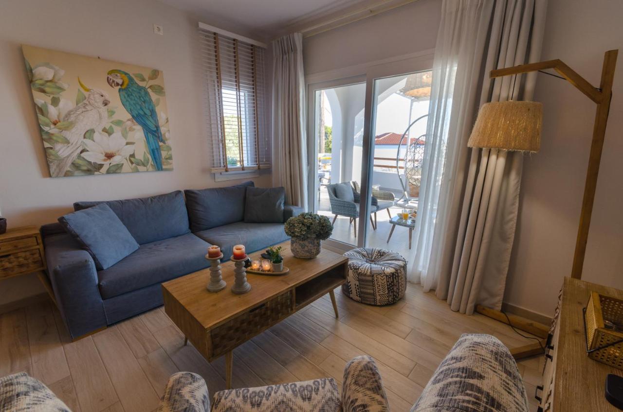 Aegean Suites Votsi  Exteriör bild